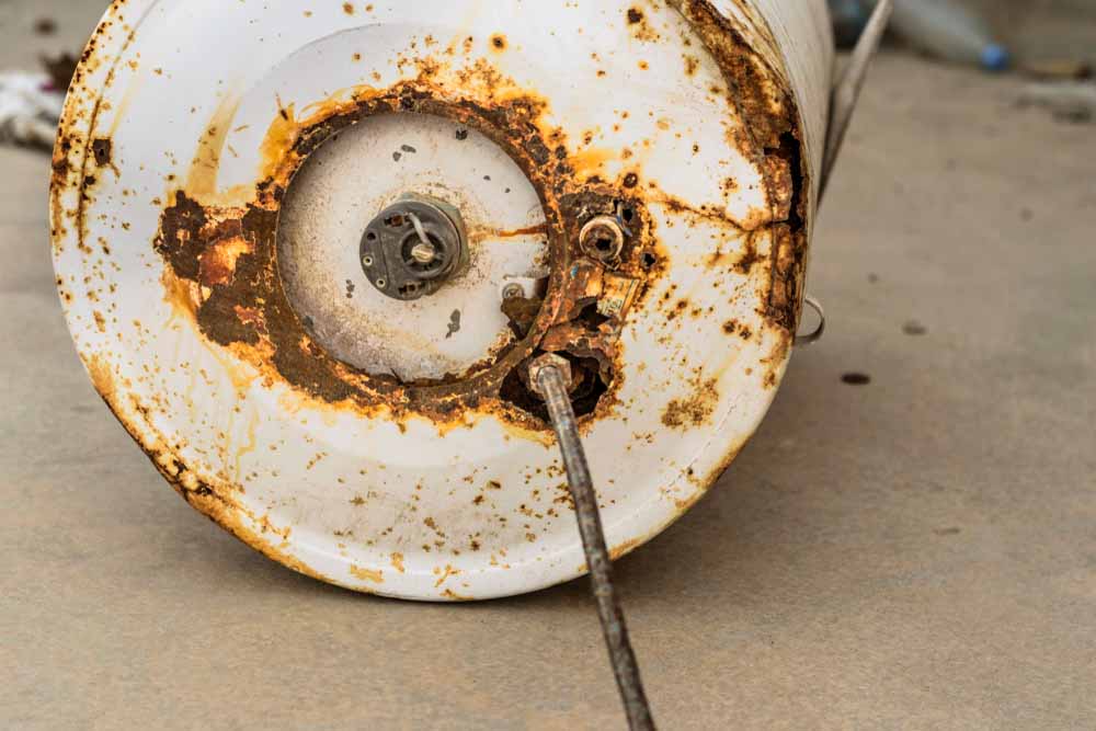 corroded water heater tank
